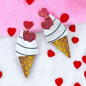 🆕️ Adorable Ice Cream Cone Drop Earrings with Glitter Hearts Fun & Trendy